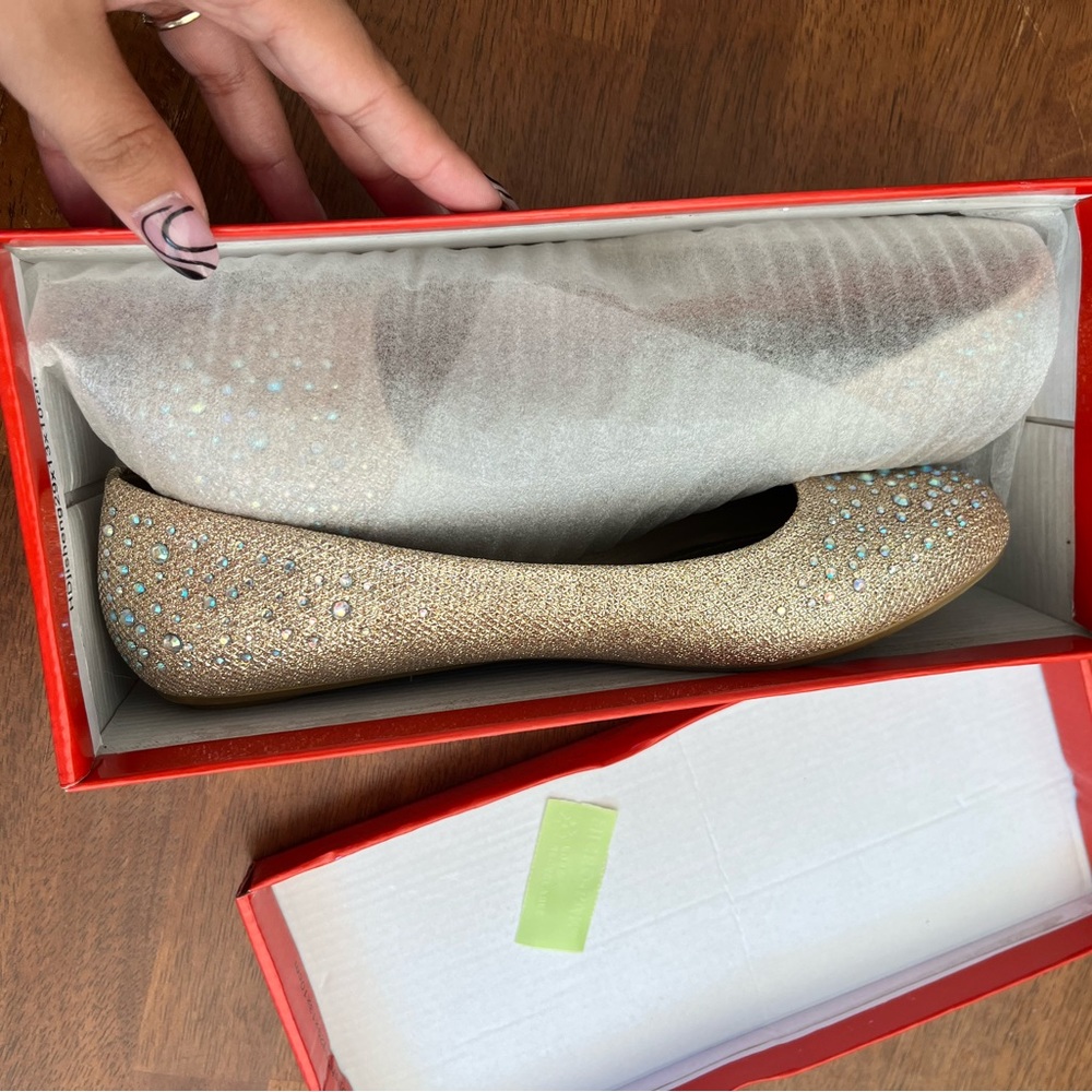 flats NWT - Picture 2 of 4
